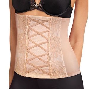 Maidenform Smoothing Firm Control Waist Cincher
